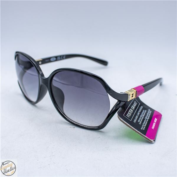PAIR OF FOSTER GRANT SUNGLASSES
