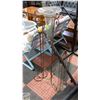 Image 1 : 3PC METAL HOME DECOR STANDS
