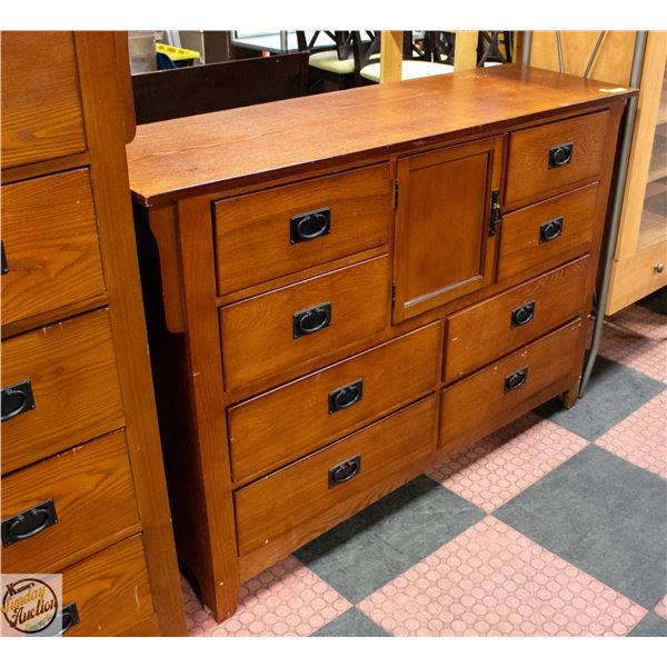 9 DRAWER DRESSER 40HX 60L X18D
