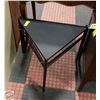 Image 1 : 3 MATCHING TRIANGLE METAL SIDE TABLES