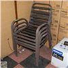 Image 1 : 4 PATIO CHAIRS