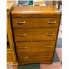 Image 1 : VINTAGE CURVED TOP VENEER 4 DRAWER DRESSER