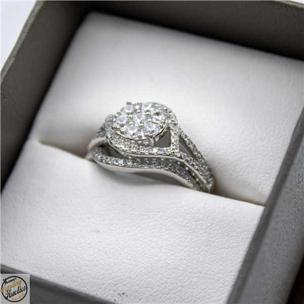 NEW SILVER PLATED RING SET SIZE 7 IN RING BOX