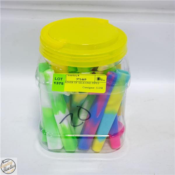 CONTAINER OF SILICONE PIPES