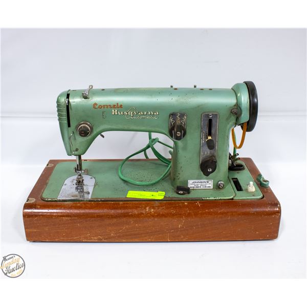 HUSQUVARNA VIKING MODEL CL 51 SEWING MACHINE