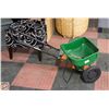 Image 1 : SCOTTS TURF BUILDER EDGE GUARD
