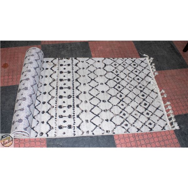 SURYA TURKEY " BLACKBURN" COLLECTION 3 X 7 HALLWAY
