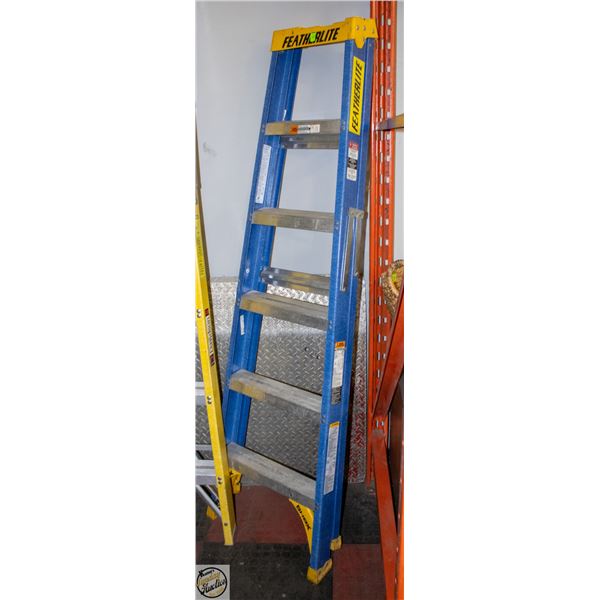 FEATHERLITE 6 FOOT ALUMINUM GRADE BLUE STEP-