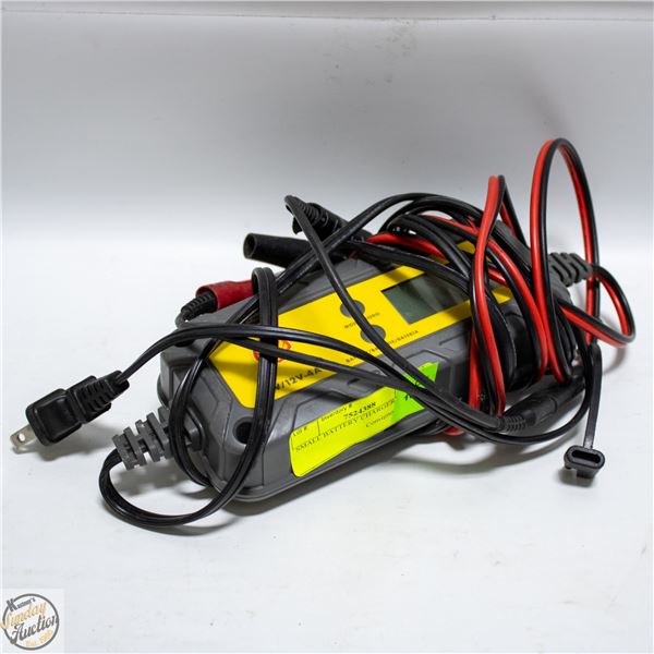 SMALL BATTERY CHARGER