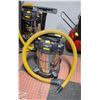 Image 1 : DEWALT STAINLESS STEEL WET & DRY VACUUM 30L