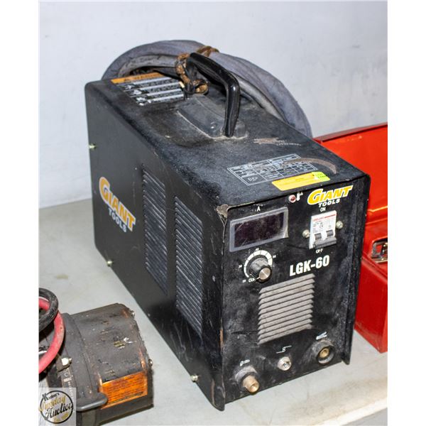 PLAZMA CUTTER GIANT TOOLS