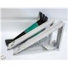 Image 1 : BOX W/ 8 NEW 12" BRACKET SUPPORTS