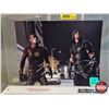 Image 1 : Autographed 8x10 Photo : Flash Grant Gustin & Green Arrow Stephen Amell (Certified : GCG)