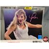 Image 1 : Autographed 8x10 Photo : Taylor Swift (Certified : GCG)