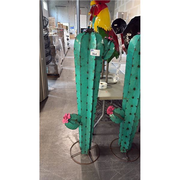 METAL CACTUS YARD ART 57"H