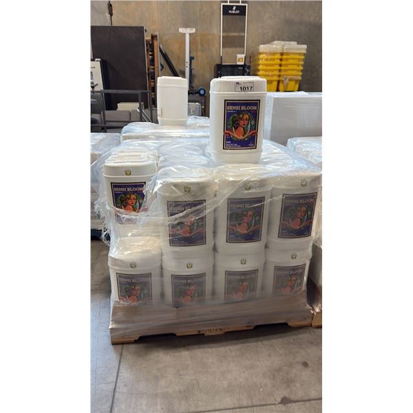 32 CONTAINERS OF SENSI BLOOM PART B 2-4-8 23 LITER ADVANCED NUTRIENTS