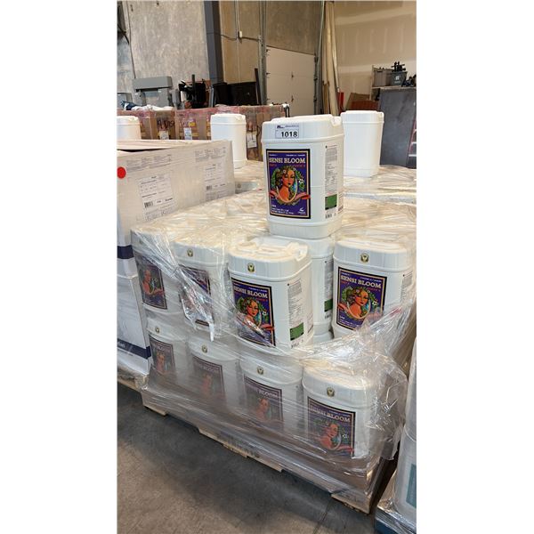 32 CONTAINERS OF SENSI BLOOM PART B 2-4-8 23 LITER ADVANCED NUTRIENTS