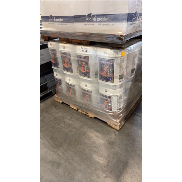 32 CONTAINERS OF SENSI BLOOM PART B 2-4-8 23 LITER ADVANCED NUTRIENTS