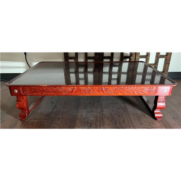 Carved Wooden Coffee Table w/ Clear Top & Curved Legs 48" x 32" x 12"