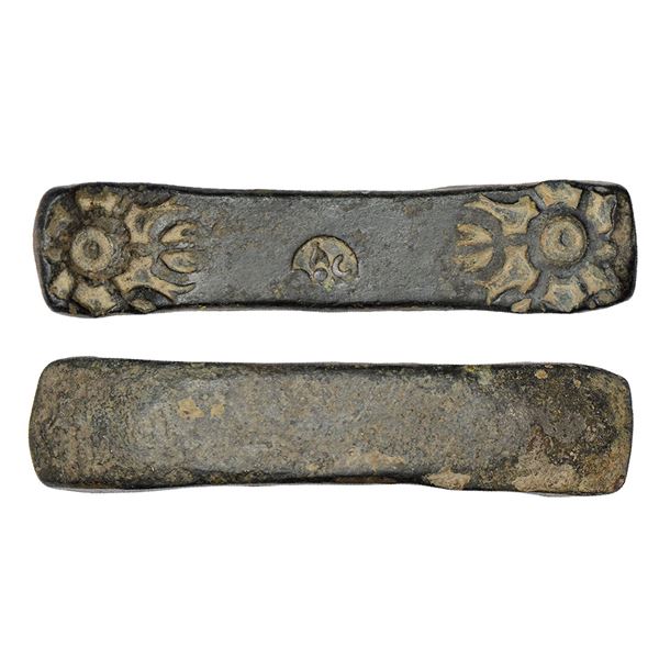 Ancient India: Archaic silver punch-marked 'bent bar' coin (Shatamana), 11.17g.