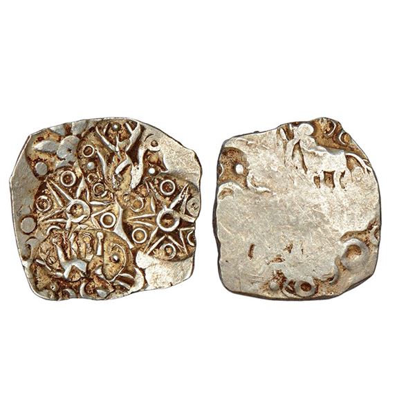 Ancient India: Archaic silver punch-marked coin - Tapi-Wainganga Valley region, 1.67g