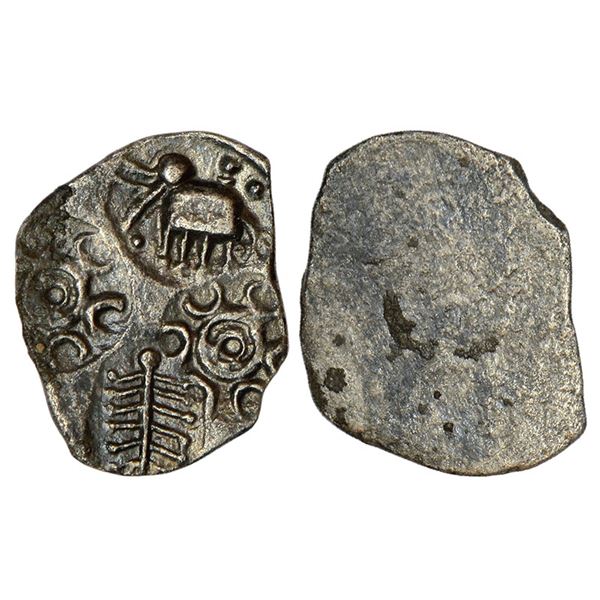 Ancient India: Archaic silver punch-marked coin, Godavari Valley region, 1.07g.