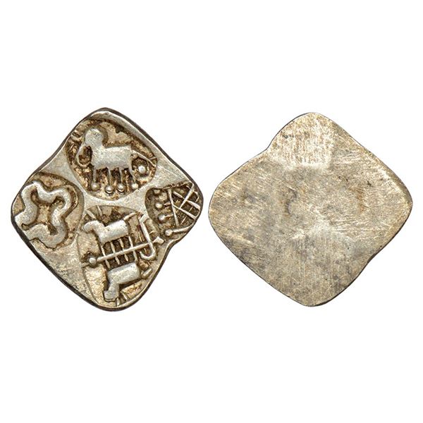 Ancient India: Archaic Silver punch marked coin - Wainganga-Mahanadi Divide, 1.16g.