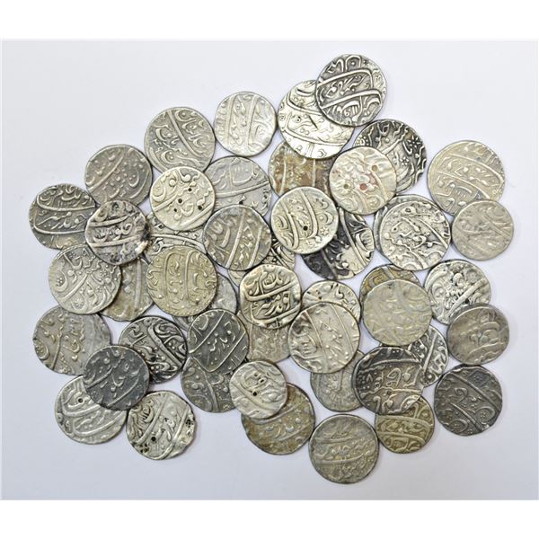 Large Lots: A group of 48 Aurangzeb silver rupee