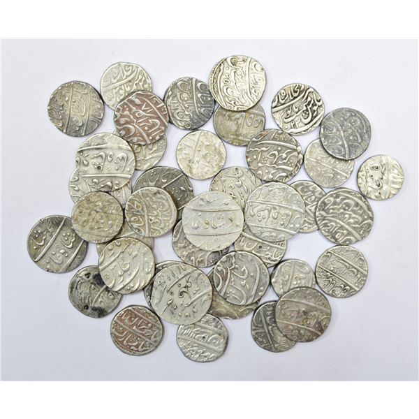 Large Lots: A group of 40 Muhammad Shah silver rupee