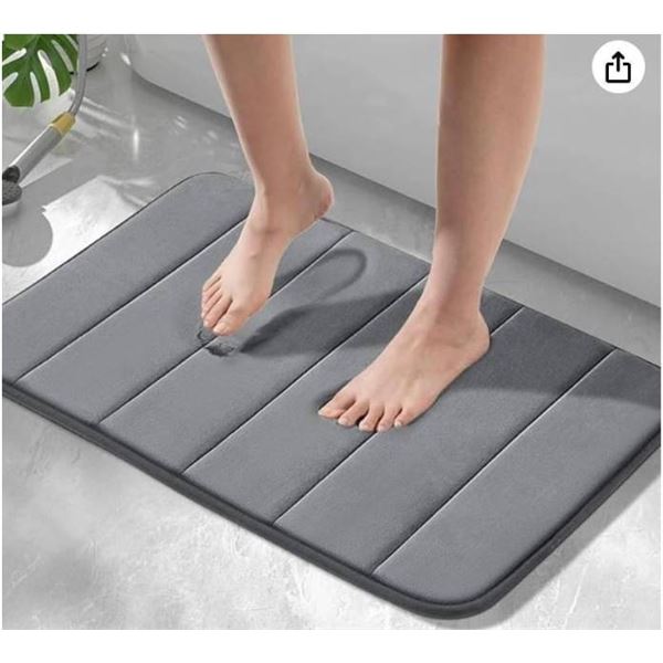 Hitslam Bath Mat, Model Unknown, Gray Color
