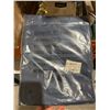 Image 3 : Amazon Basics Microfiber Towel, Navy Blue 70Ã—35â€³