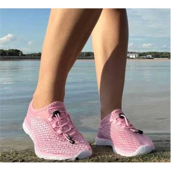 DOUSSPRT Womenâ€™s Water Shoes Quick Drying Sports Aqua Shoes Pink Size 10.5