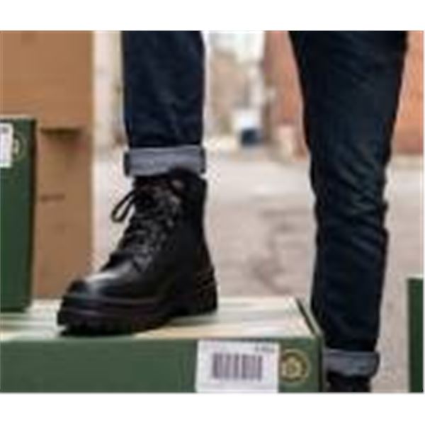 Men's Leather Boots With Lug Soles and Lace-Up Closure