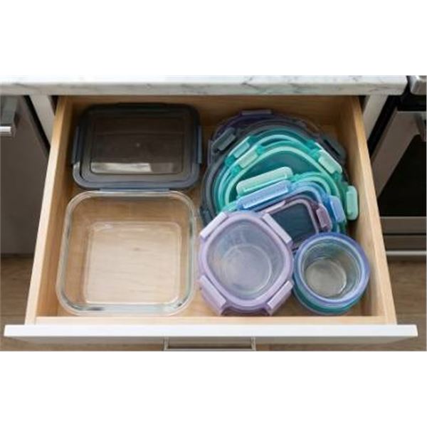 Glass Food Storage Containers with Snap Lids