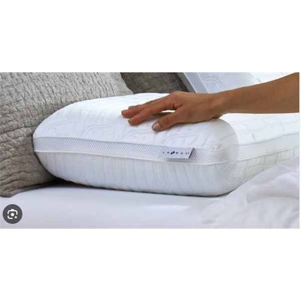 La-Z-Boy CoolRest Serene Foam Pillow