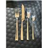 Image 3 : Wilton Armetale 60-Piece Flatware Set with Forks, Knives, and Spoons