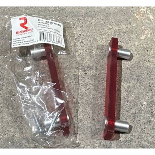 Richelieu BP122507680 96 mm C-C Drawer Pull Handles, Red Finish, Lot of Multiple Units