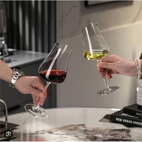 X00403105B Wine Glasses Set Featuring Various Occasions