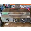 Image 2 : NXR 3-Burner Stainless Steel Gas Grill with Lid and Controls