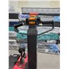 Image 7 : Raymond RSS40 Electric Walkie Rider Pallet Stacker (Model RSS-08-03546)