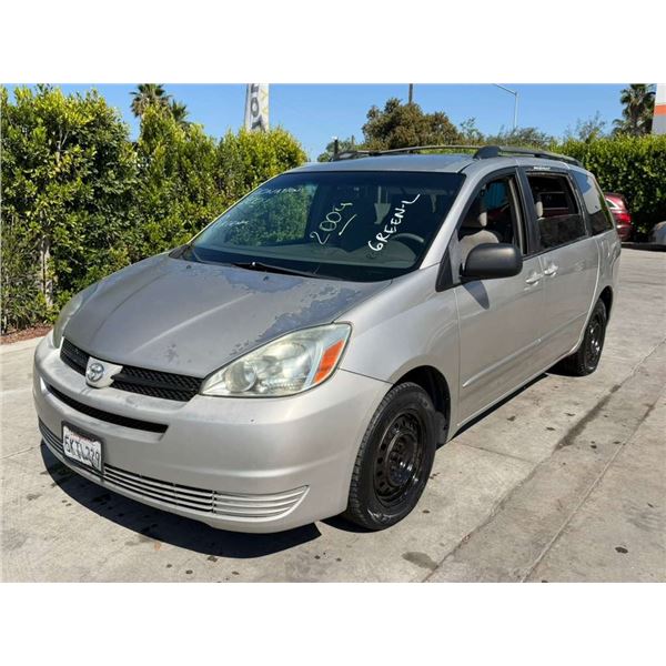 TOYT SIENNA 2004 APP  DUP/T-DON