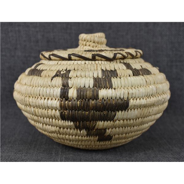 PAPAGO BASKETRY LIDDED BASKET