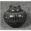 Image 4 : SANTA CLARA MINIATURE POTTERY JAR (DOLORES CURRAN)