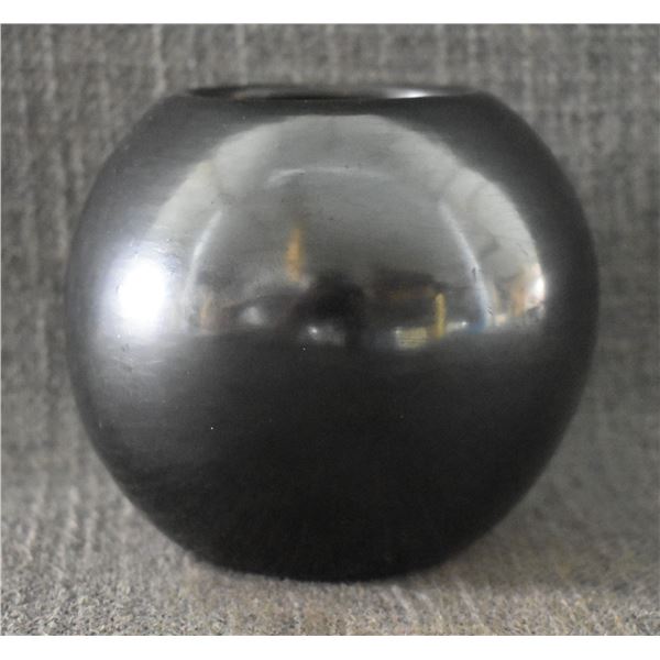 SAN ILDEFONSO POTTERY BOWL (MARIA POVEKA)