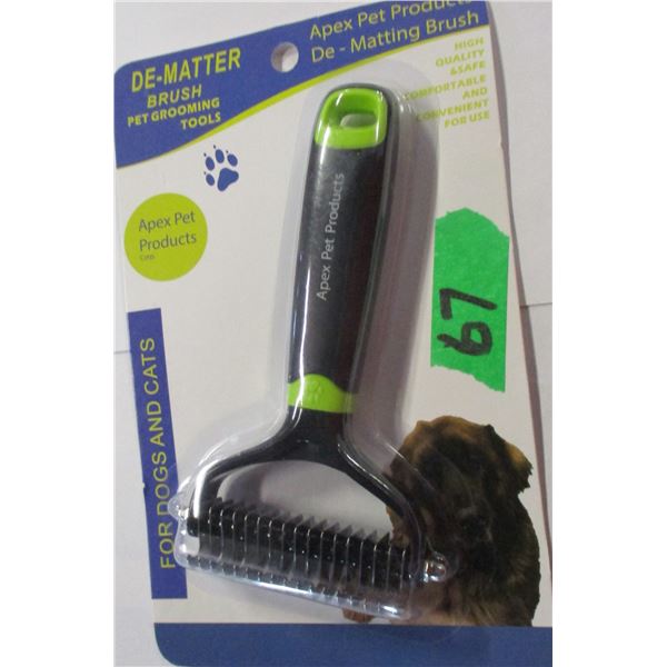 NEW:  DE-MATTER BRUSH FOR PETS