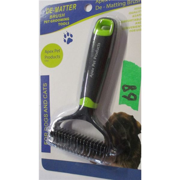 NEW:  DE-MATTER BRUSH FOR PETS