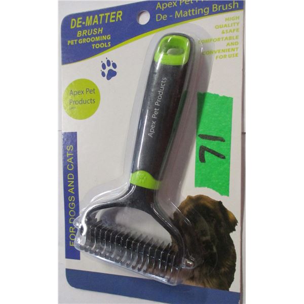 NEW:  DE-MATTER BRUSH FOR PETS