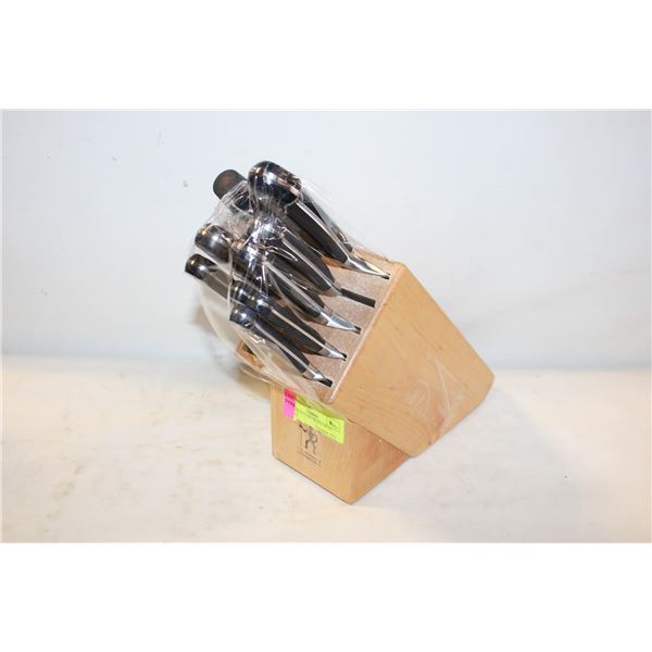 HENCKELS KNIFE BLOCK WITH KNIVES