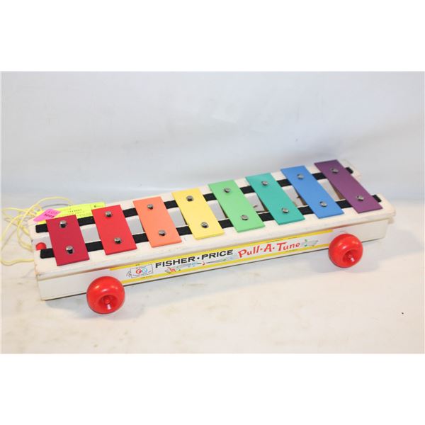 VINTAGE FISHER-PRICE PULL-A-TUNE XYLOPHONE