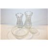 Image 1 : 2 VINTAGE HOOSIER GLASS VASES AND VINTAGE